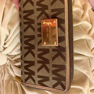 Michael Kors wallet